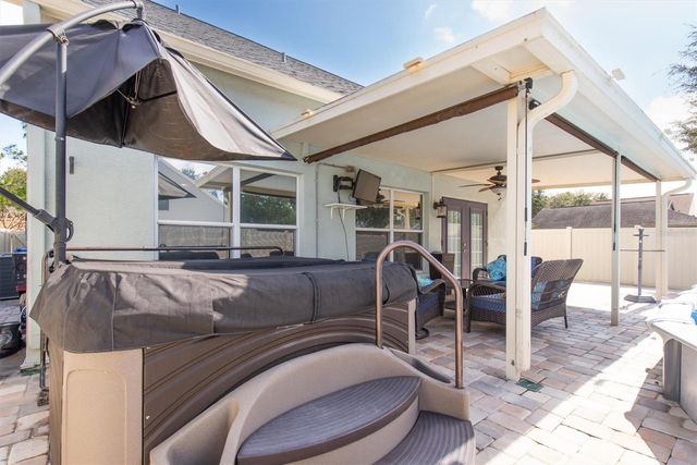 13102 CARROLLWOOD CREEK DRIVE, Tampa, FL 33624