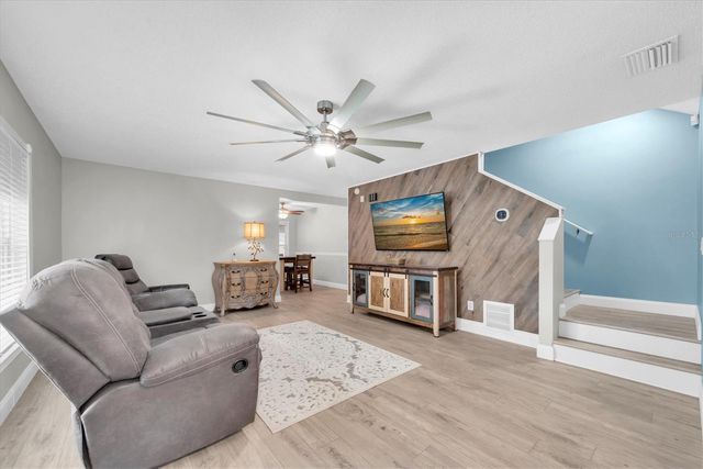 13102 CARROLLWOOD CREEK DRIVE, Tampa, FL 33624