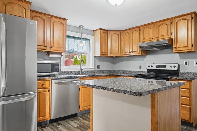 379 Dover Avenue, East Providence, RI 02914