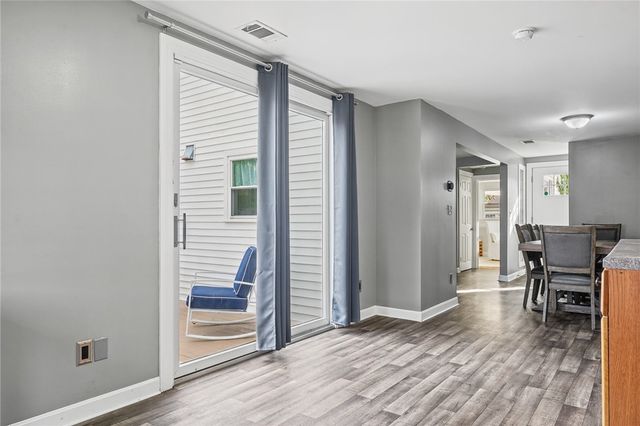 379 Dover Avenue, East Providence, RI 02914