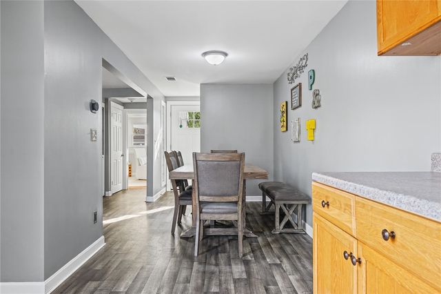 379 Dover Avenue, East Providence, RI 02914