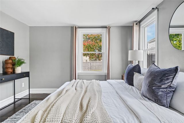379 Dover Avenue, East Providence, RI 02914