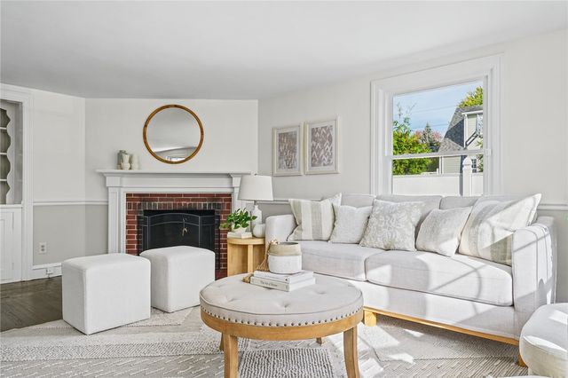 379 Dover Avenue, East Providence, RI 02914