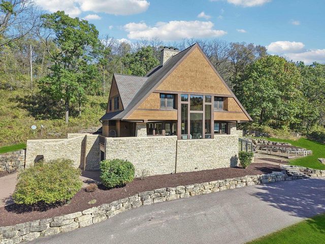 5210 County Road C Road, Spring Green, WI 53588