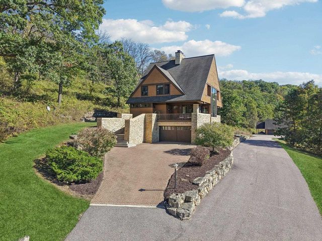 5210 County Road C Road, Spring Green, WI 53588