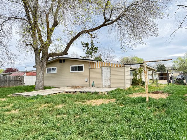 1521 N 300 W, Sunset, UT 84015
