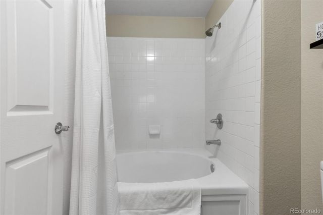 3420 Boulder Circle 201, Broomfield, CO 80023