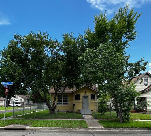 3401 Illinois Street, Baytown, TX 77520