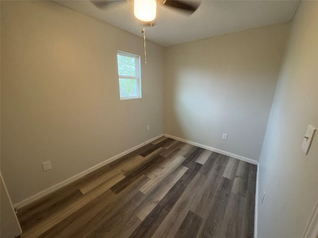 100 Simmons Family Farm RD, Lockhart, TX 78644