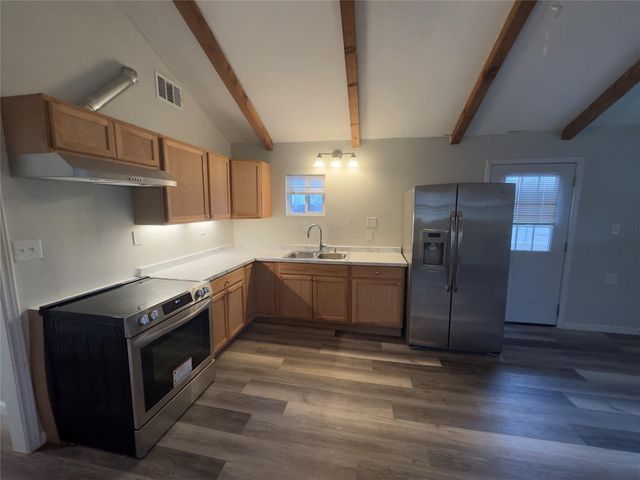 100 Simmons Family Farm RD, Lockhart, TX 78644