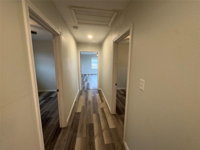 100 Simmons Family Farm RD, Lockhart, TX 78644