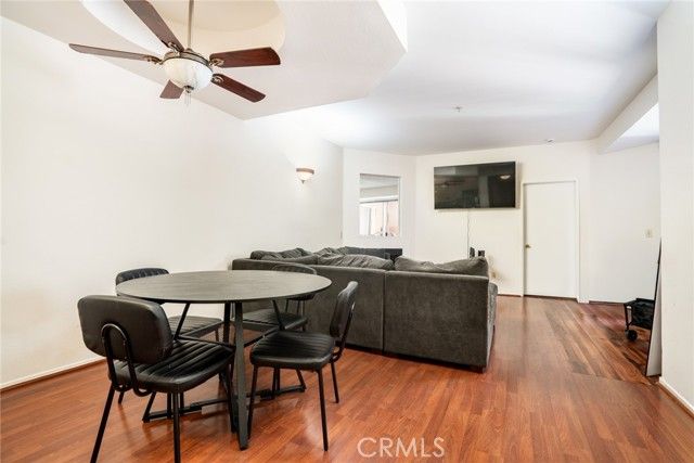 640 W 4th 315, Long Beach, CA 90802