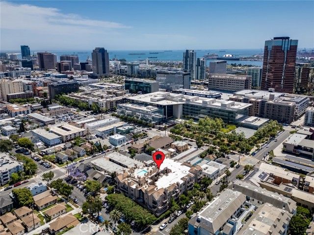 640 W 4th 315, Long Beach, CA 90802