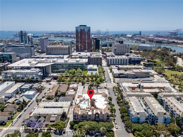 640 W 4th 315, Long Beach, CA 90802