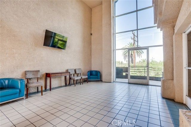640 W 4th 315, Long Beach, CA 90802