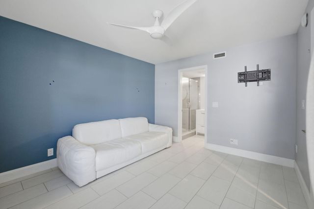 3901 S Flagler Drive 203, West Palm Beach, FL 33405