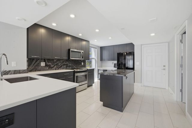 3901 S Flagler Drive 203, West Palm Beach, FL 33405