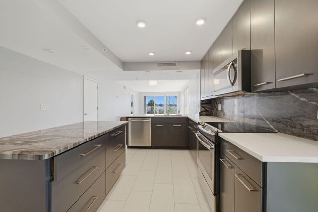 3901 S Flagler Drive 203, West Palm Beach, FL 33405