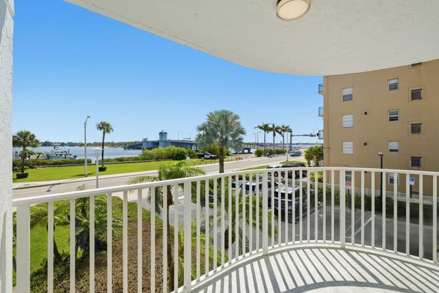 3901 S Flagler Drive 203, West Palm Beach, FL 33405