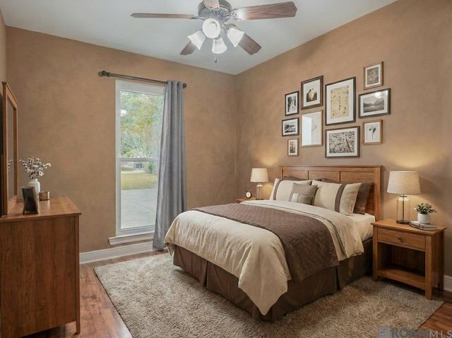 38313 Oakleigh Ln, Prairieville, LA 70769