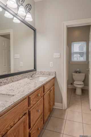 38313 Oakleigh Ln, Prairieville, LA 70769