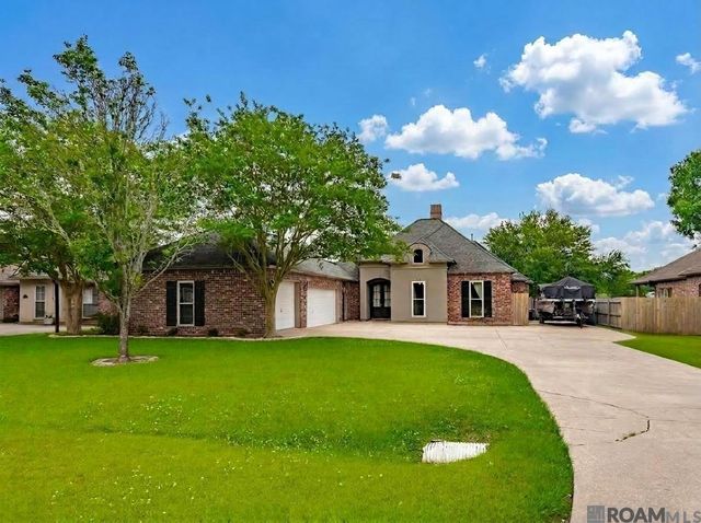 38313 Oakleigh Ln, Prairieville, LA 70769