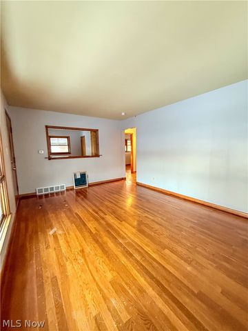 934 Nevin Street, Akron, OH 44310