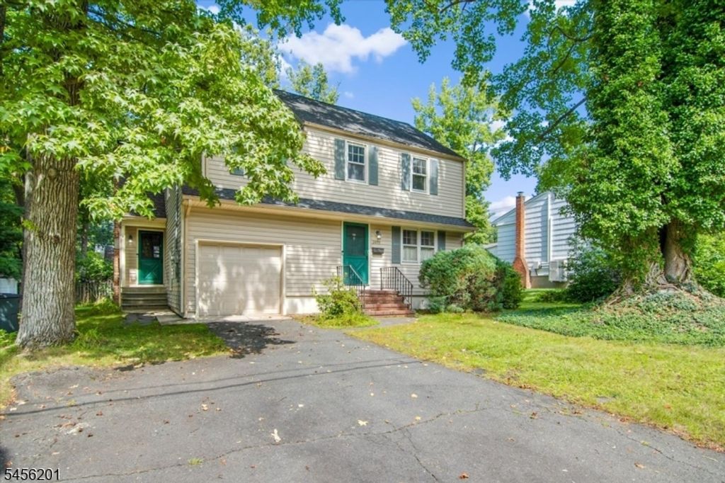 2075 Meadowview Rd, Scotch Plains Twp., NJ 07076 — photo 2