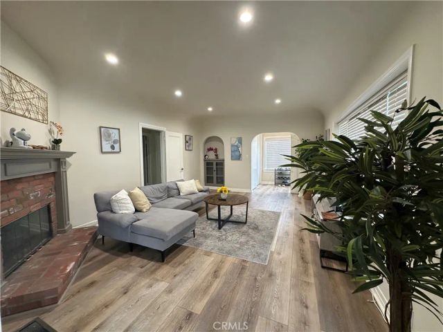 2166 Casa Grande Street, Pasadena, CA 91104