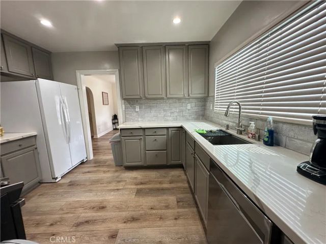 2166 Casa Grande Street, Pasadena, CA 91104