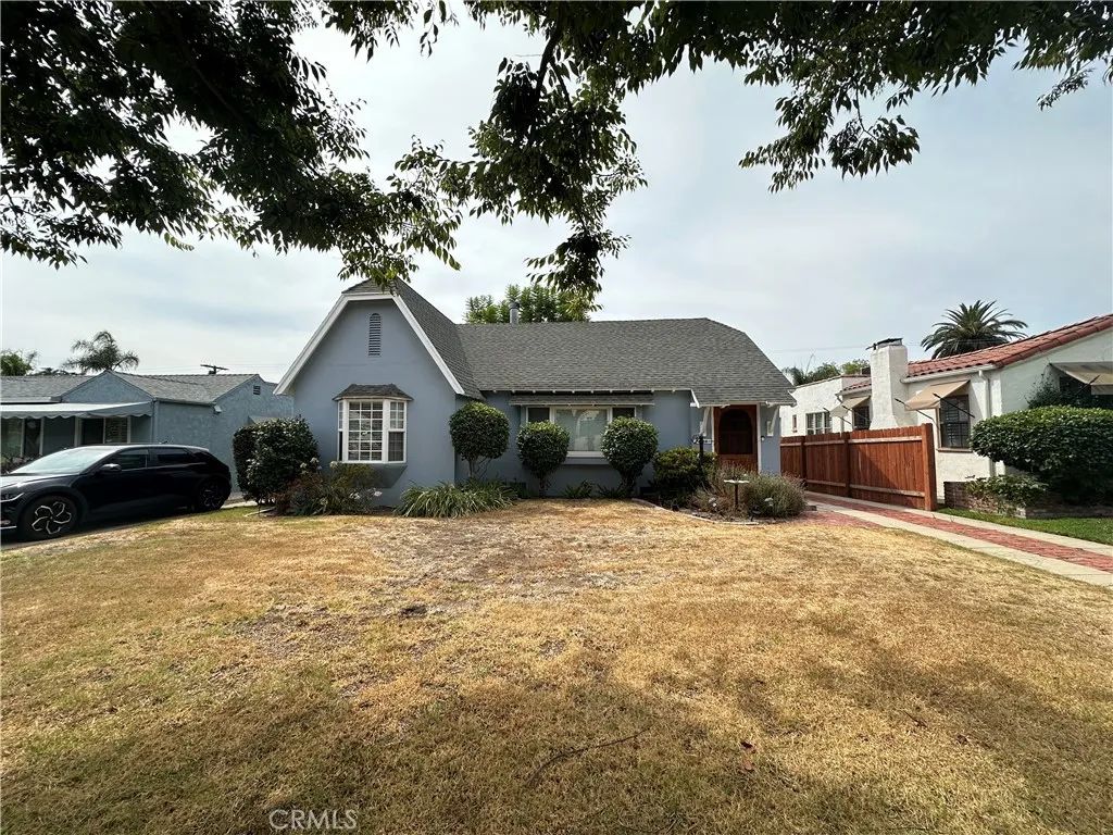 2166 Casa Grande Street, Pasadena, CA 91104