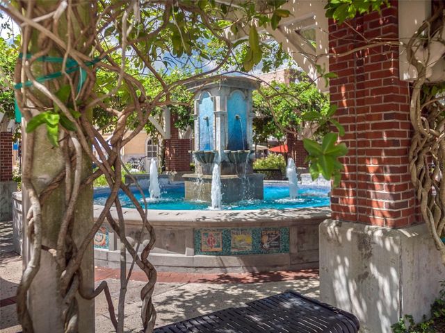 215 S HIGHLAND AVENUE, Winter Garden, FL 34787