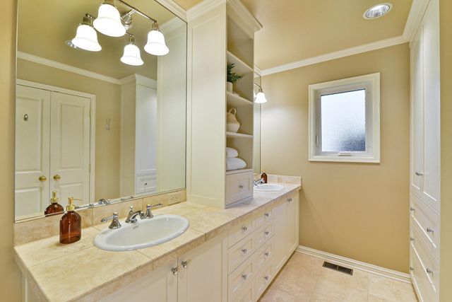 3609 S Eastgate Ct, Spokane, WA 99203