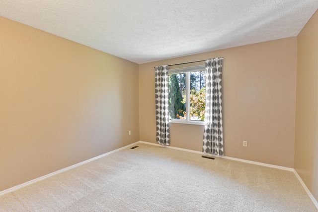 3609 S Eastgate Ct, Spokane, WA 99203