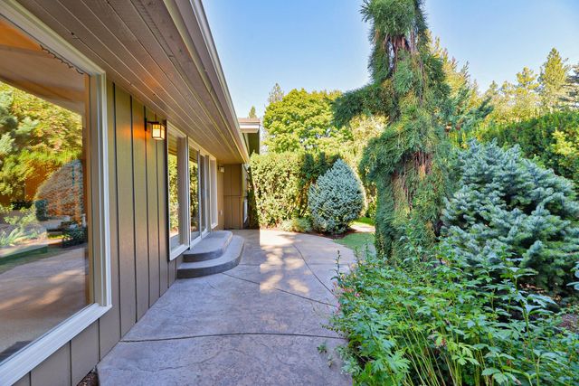 3609 S Eastgate Ct, Spokane, WA 99203