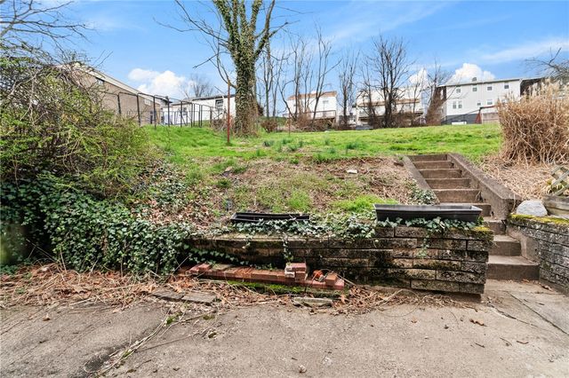 133 IVORY AVE, Summer Hill, PA 15214