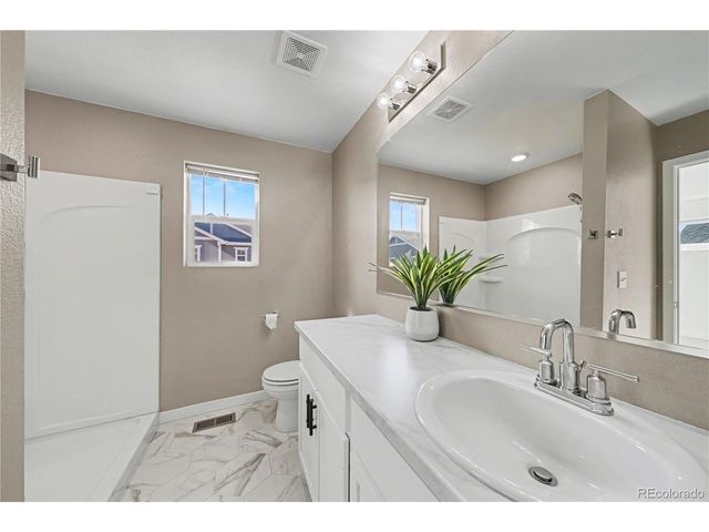 270 Cardinal St, Johnstown, CO 80534