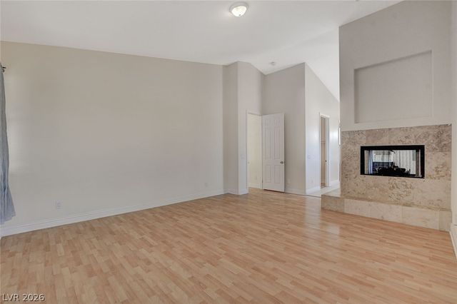 2554 Regency Cove Court, Las Vegas, NV 89121