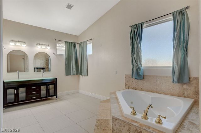 2554 Regency Cove Court, Las Vegas, NV 89121