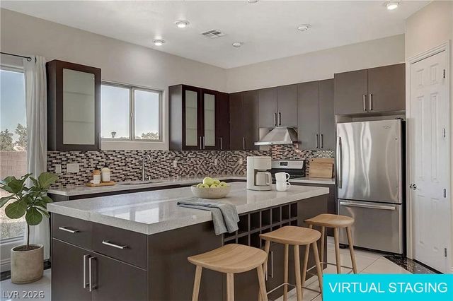 2554 Regency Cove Court, Las Vegas, NV 89121