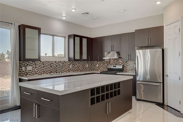 2554 Regency Cove Court, Las Vegas, NV 89121