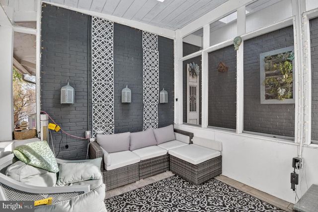 6101 SWANSEA ST, Bethesda, MD 20817