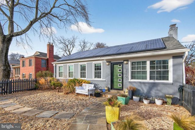 6101 SWANSEA ST, Bethesda, MD 20817