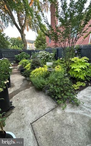 6101 SWANSEA ST, Bethesda, MD 20817