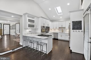 6101 SWANSEA ST, Bethesda, MD 20817