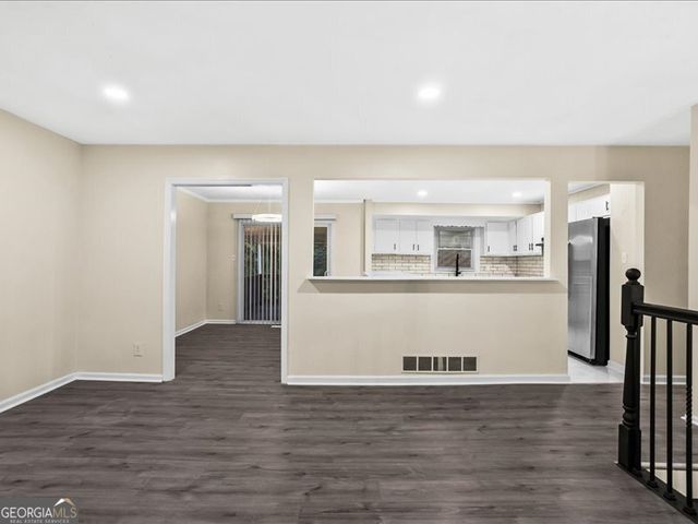 7367 Bethsaida Drive, Riverdale, GA 30296