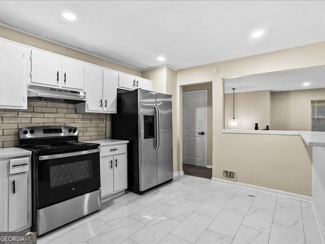 7367 Bethsaida Drive, Riverdale, GA 30296