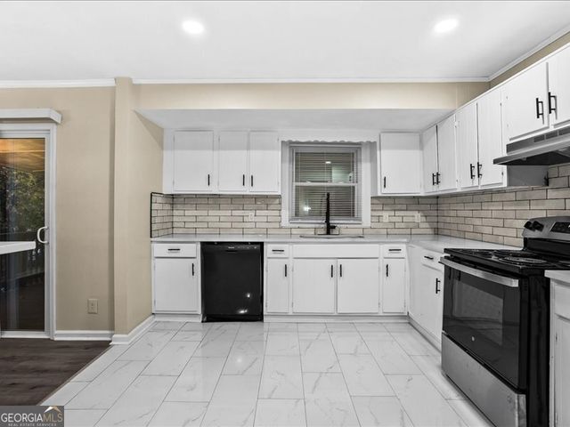 7367 Bethsaida Drive, Riverdale, GA 30296