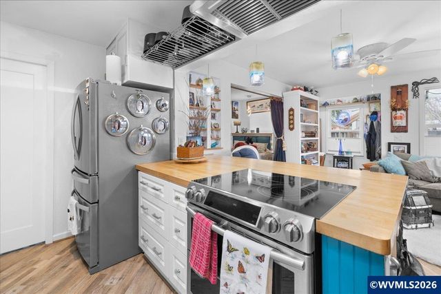 326 Highway 101, Rockaway Beach, OR 97136