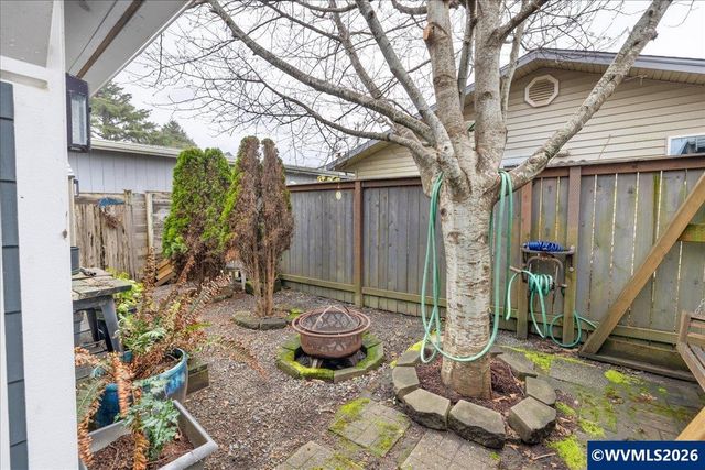 326 Highway 101, Rockaway Beach, OR 97136